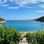 Nostos 3*