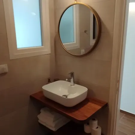 게스트하우스 Nostos 파티티리