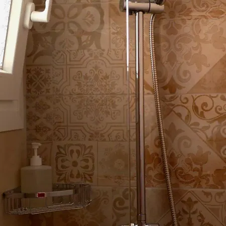 Nostos Guest house 3*
